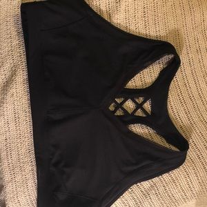 PLUS SIZE | sports bra